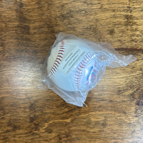 Souvenir baseball - Picture 6 of 9